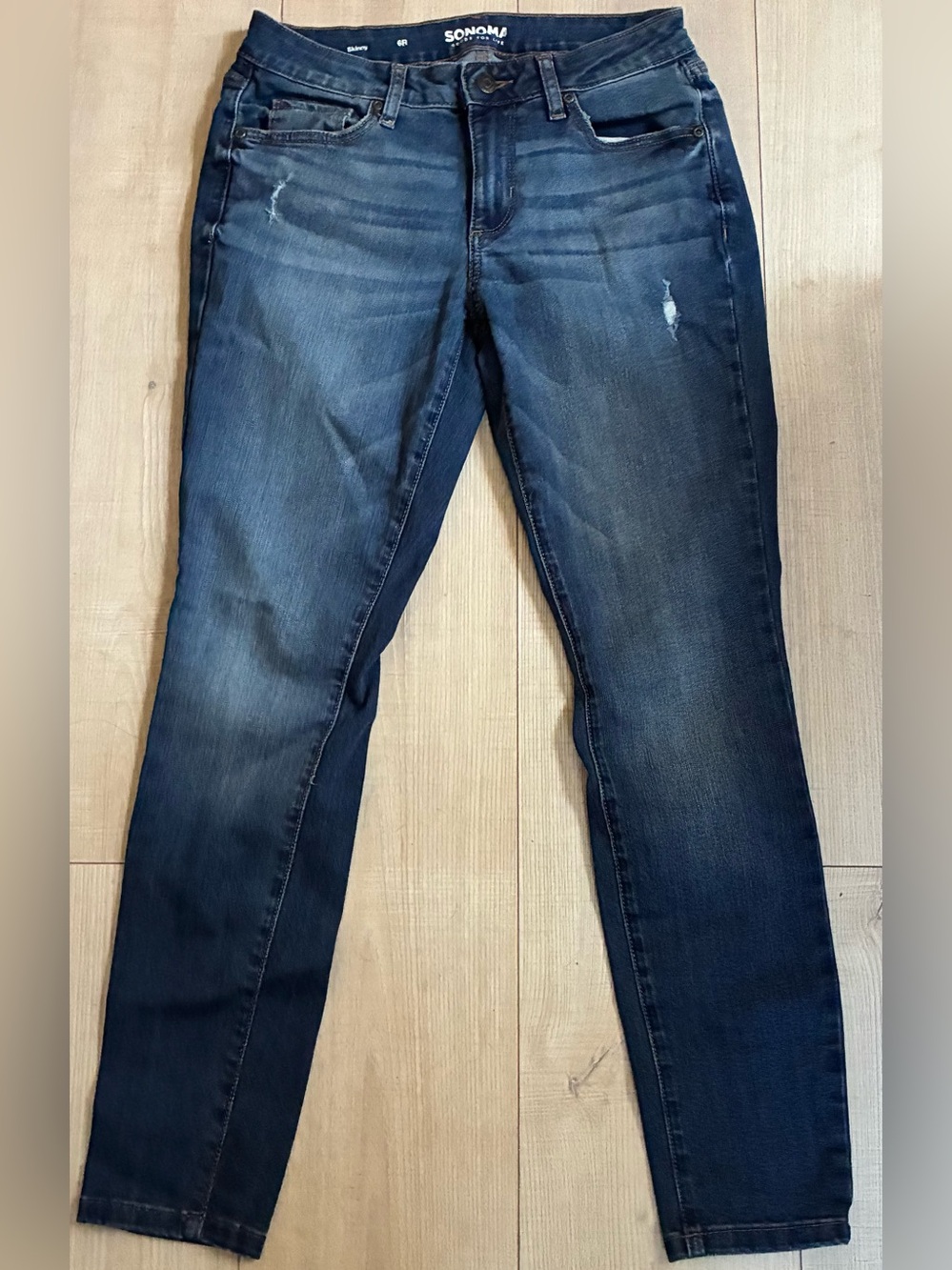 Sonoma Women's Indigo Skinny Jeans with Faded Wash